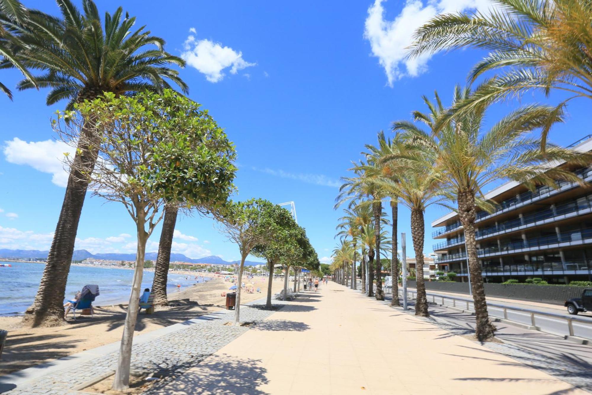 Tropicana Mar Litoral - Only Families Cambrils Exterior foto